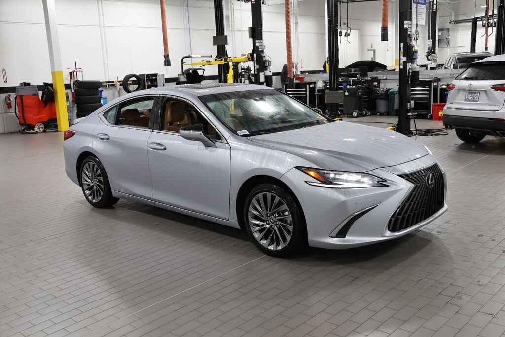Used 2025 Lexus ES 300h Ultra Luxury Sedan