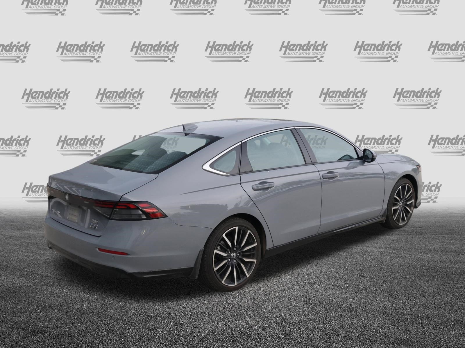 2023 Honda Accord Hybrid Touring photo 3