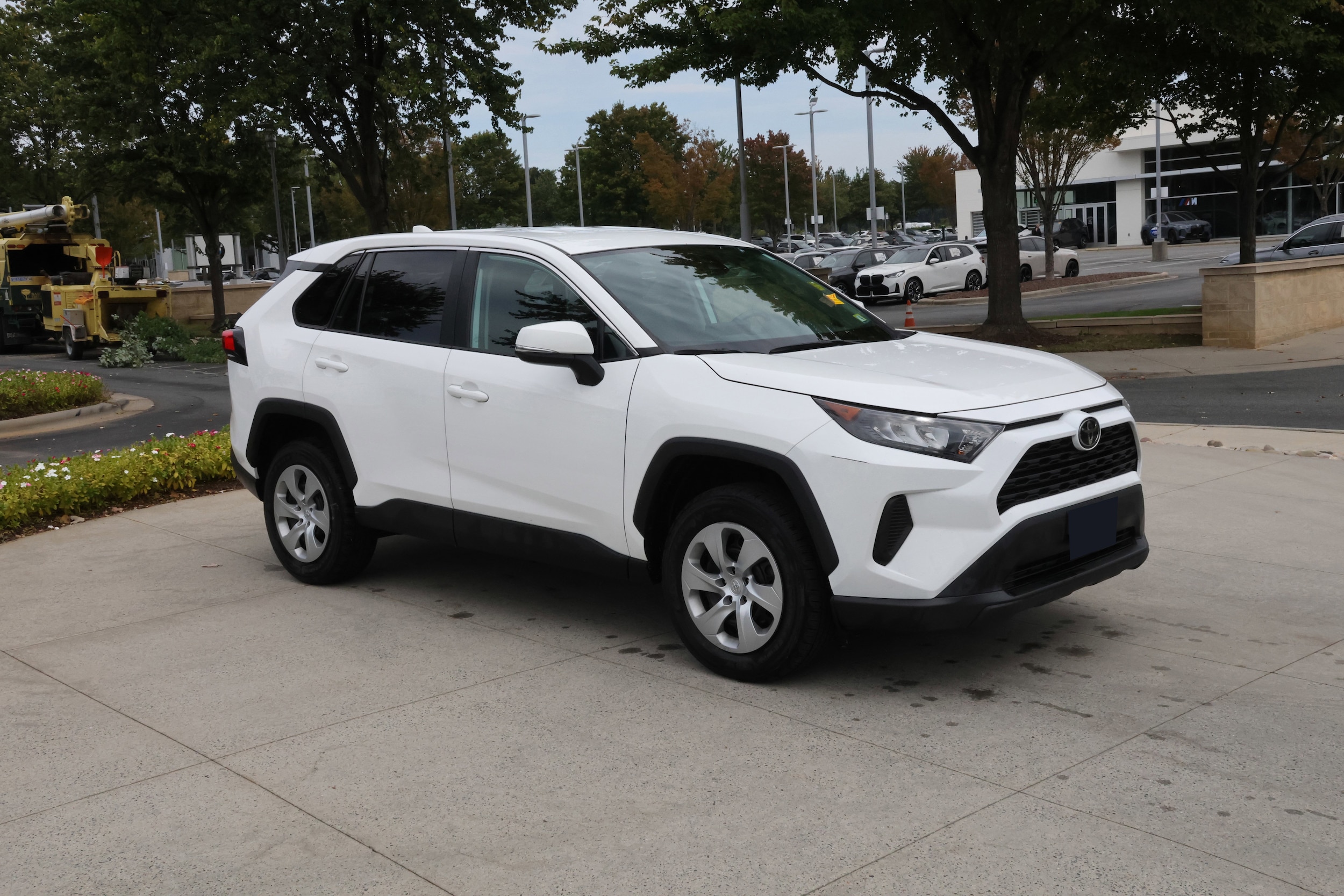 Used 2022 Toyota RAV4 LE with VIN 2T3G1RFV5NW253899 for sale in Northfield, Minnesota
