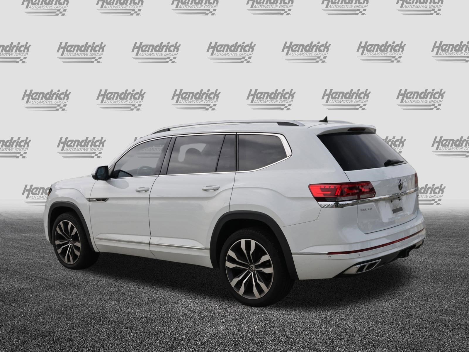 2022 Volkswagen Atlas 3.6L V6 SEL Premium R-Line 4MOTION photo 5