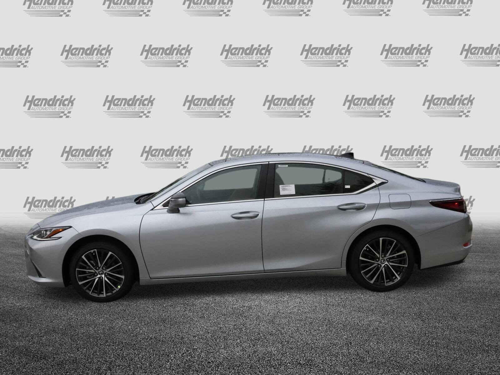 2025 Lexus ES 350 photo 4