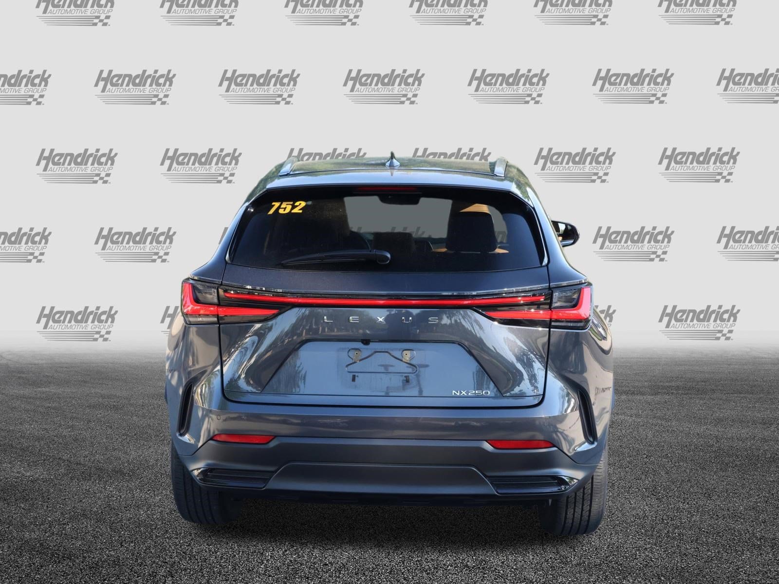 2025 LEXUS NX 250 Premium photo 5