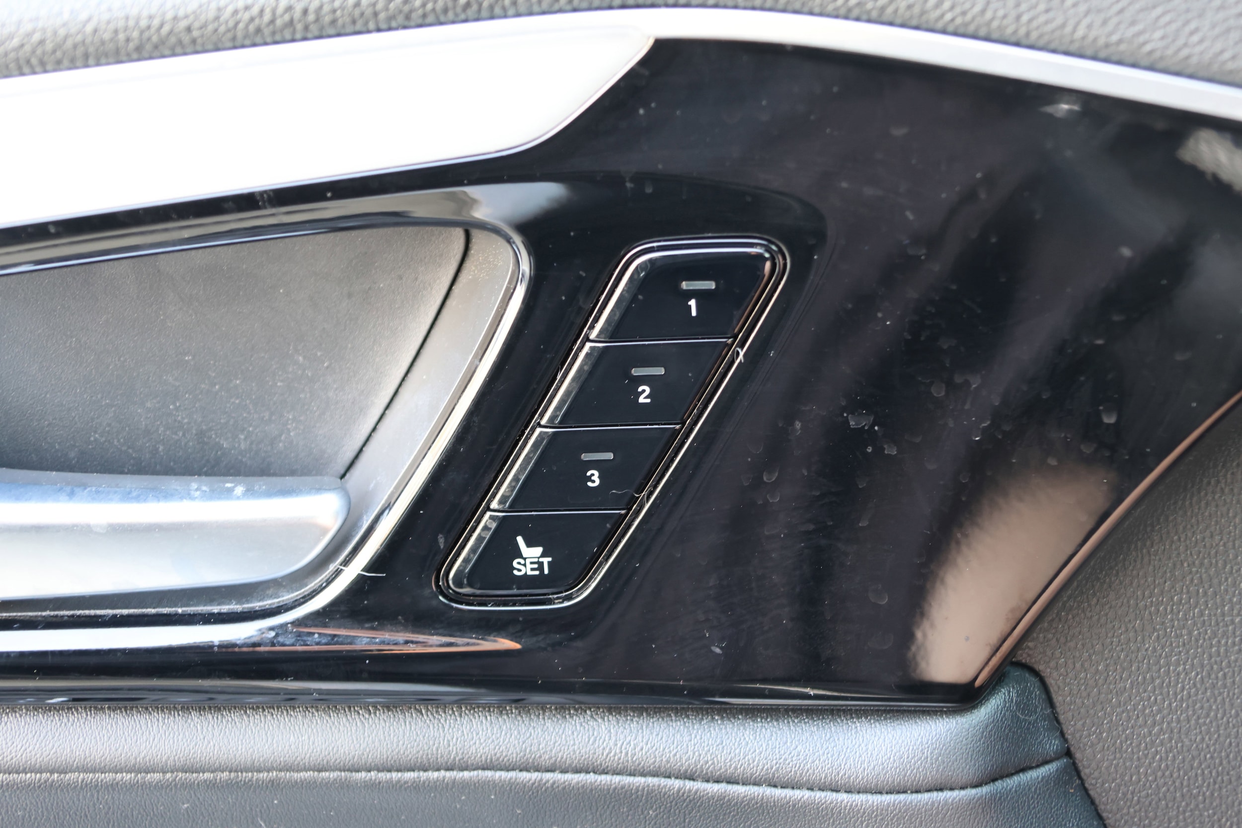 2023 Acura MDX w/Technology Package photo 3