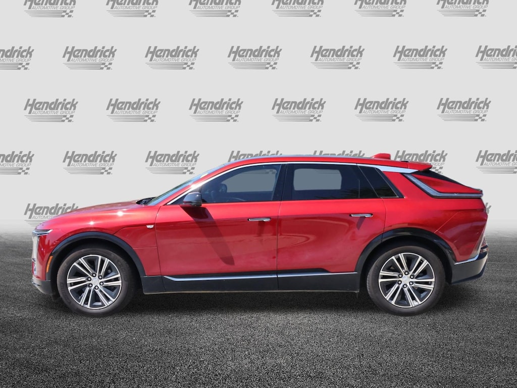 Used 2024 CADILLAC Lyriq Luxury SUV