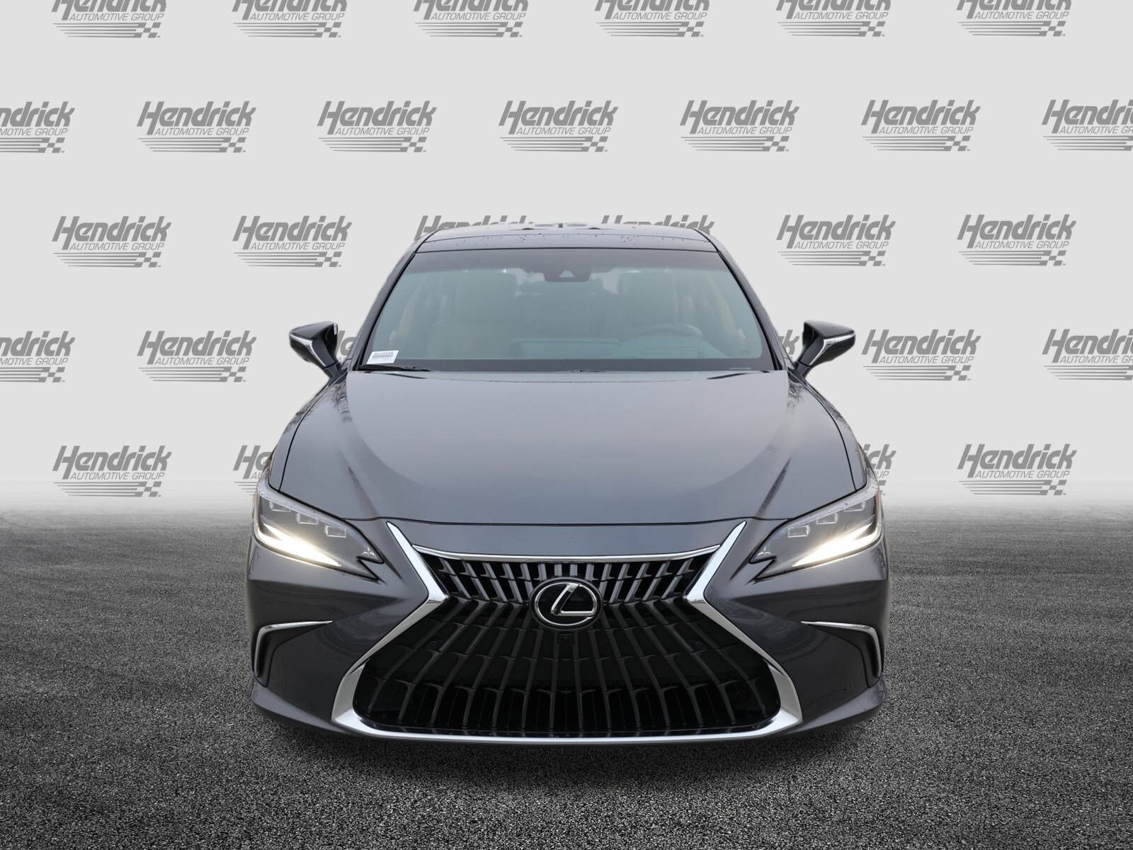 2025 Lexus ES 350 Ultra Luxury photo 2