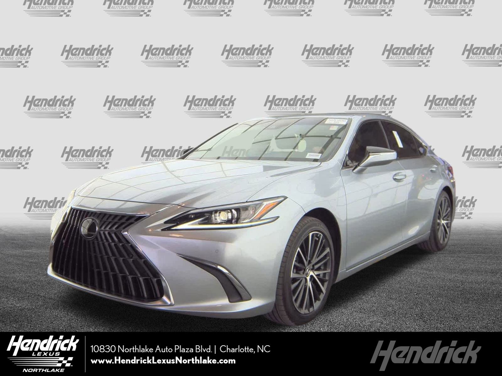 2024 Lexus ES 350's photo