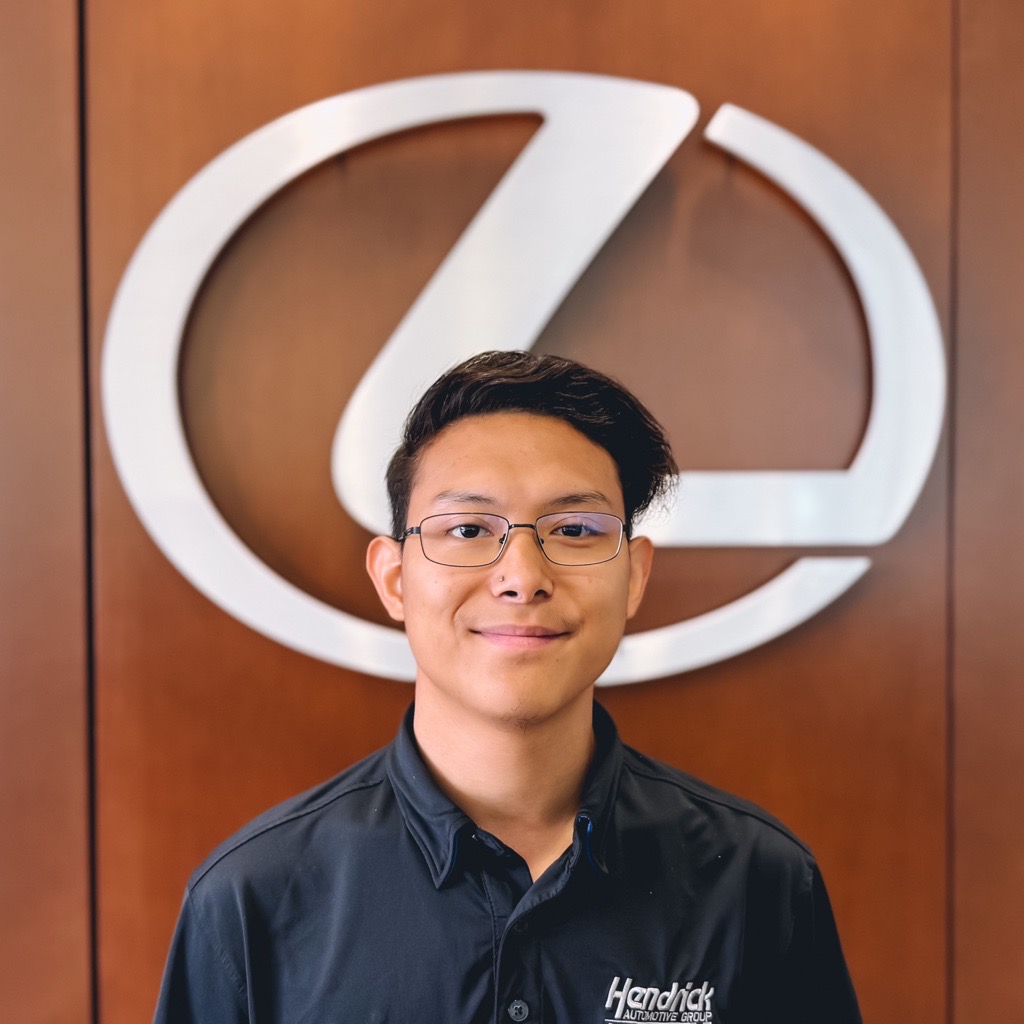 Staff member Philip Nguyen from ID_f33171f06776
