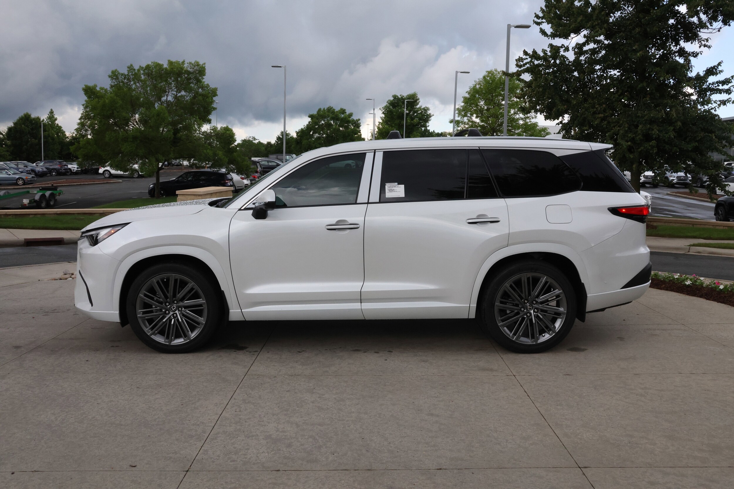 2026 Lexus TX 350 Luxury photo 4