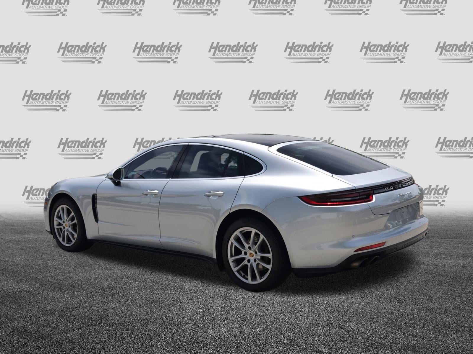 2017 Porsche Panamera 4S photo 4