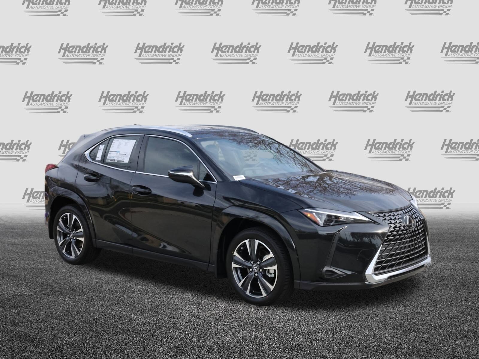 2025 Lexus UX Premium photo 2