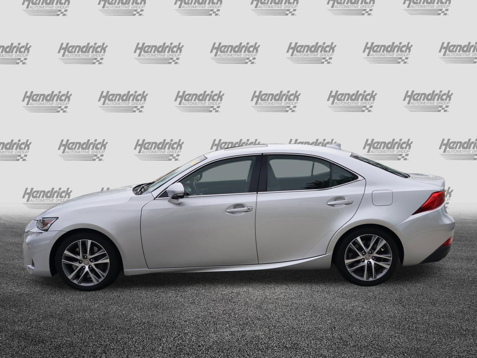 2020 LEXUS IS 300 photo 4