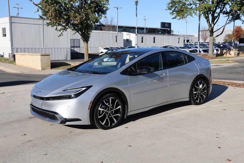 Used 2024 Toyota Prius Prime XSE Premium Hatchback