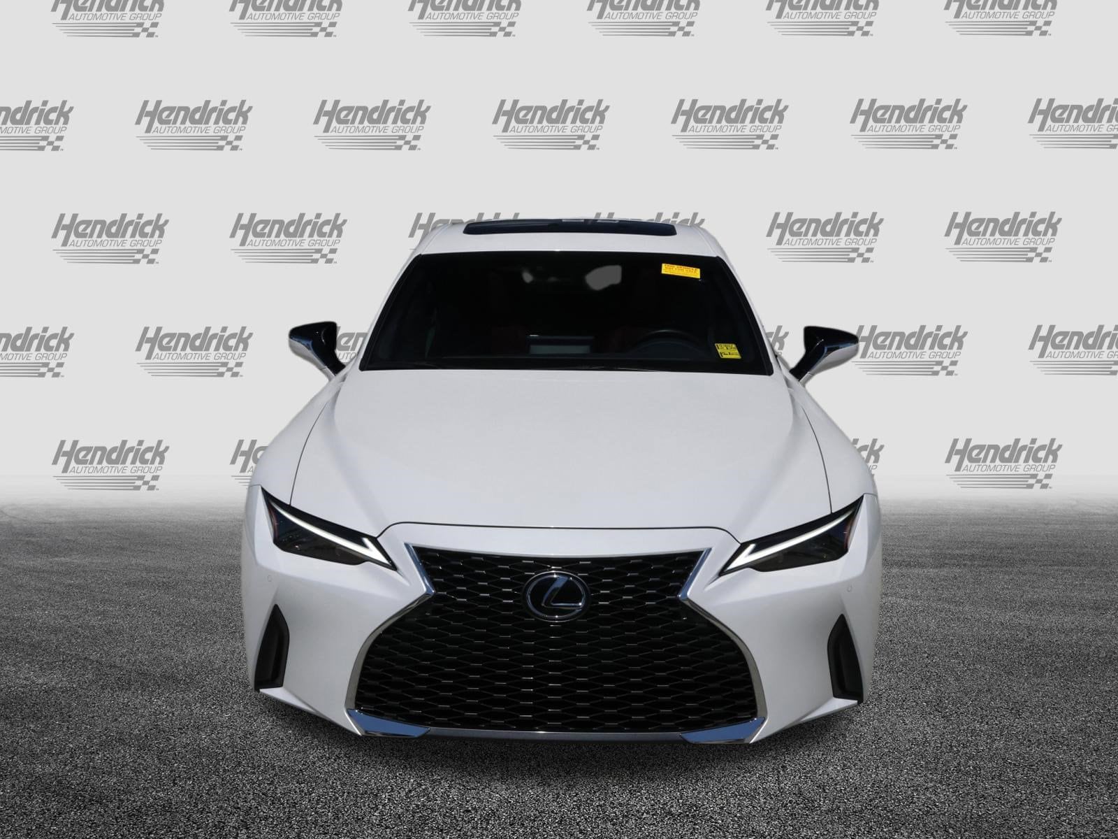 2025 LEXUS IS 300 photo 2