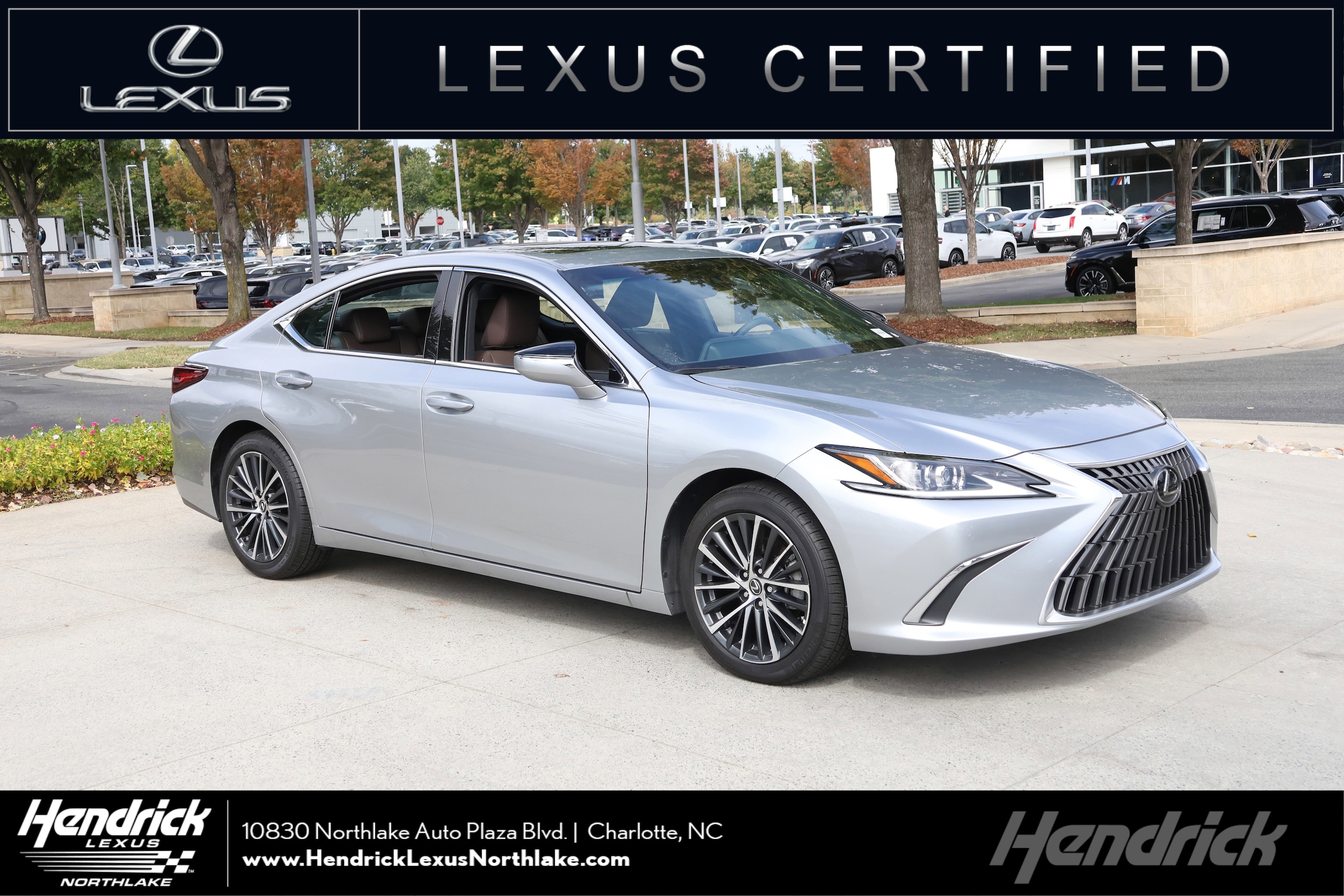 2025 Lexus ES 350's photo