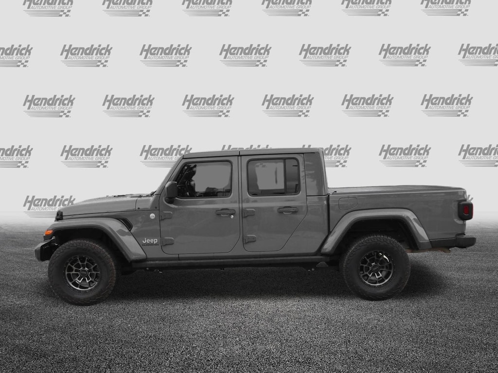 Used 2021 Jeep Gladiator Overland Truck Crew Cab
