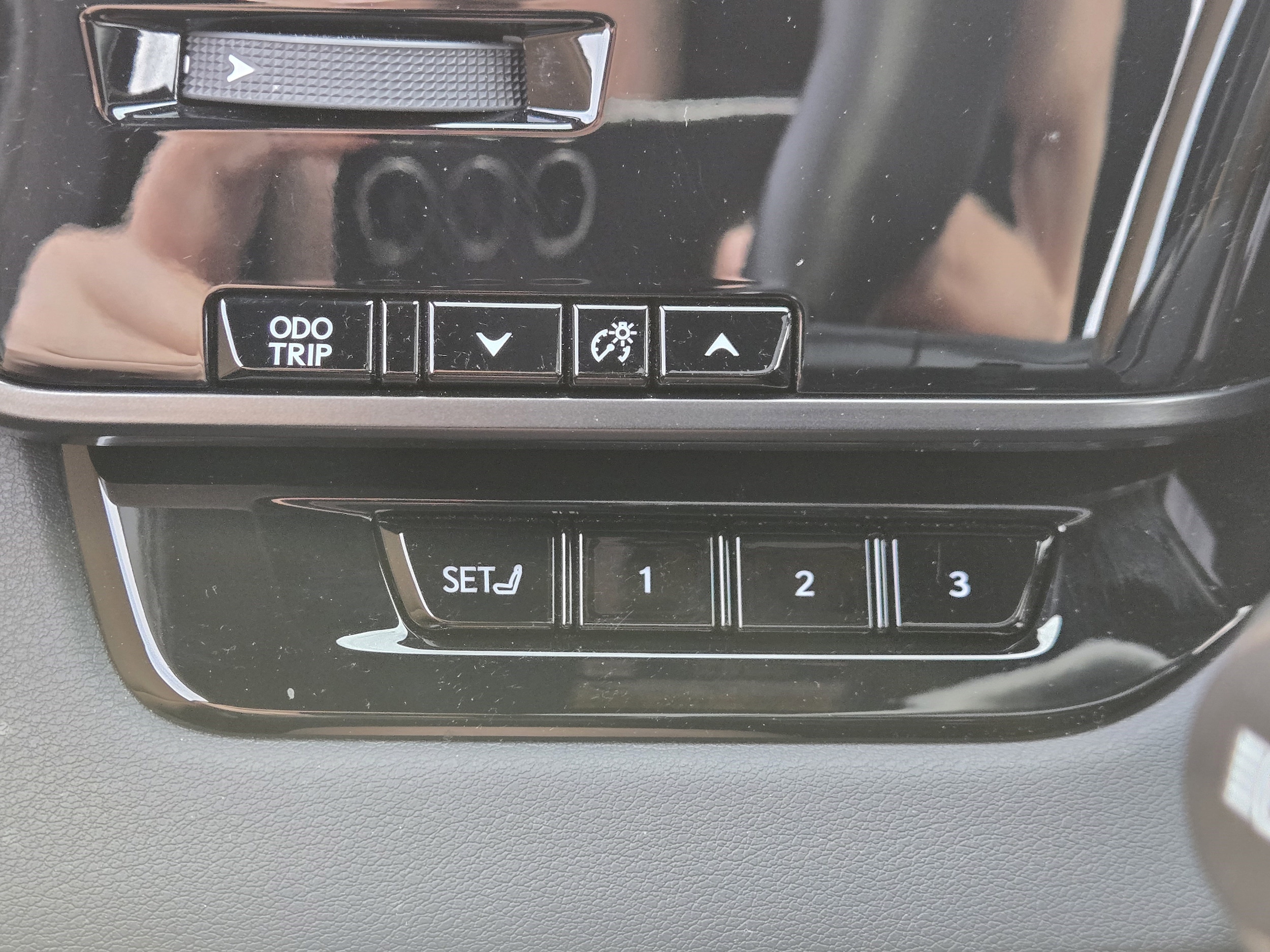2025 Lexus RX 350 - Photo 13