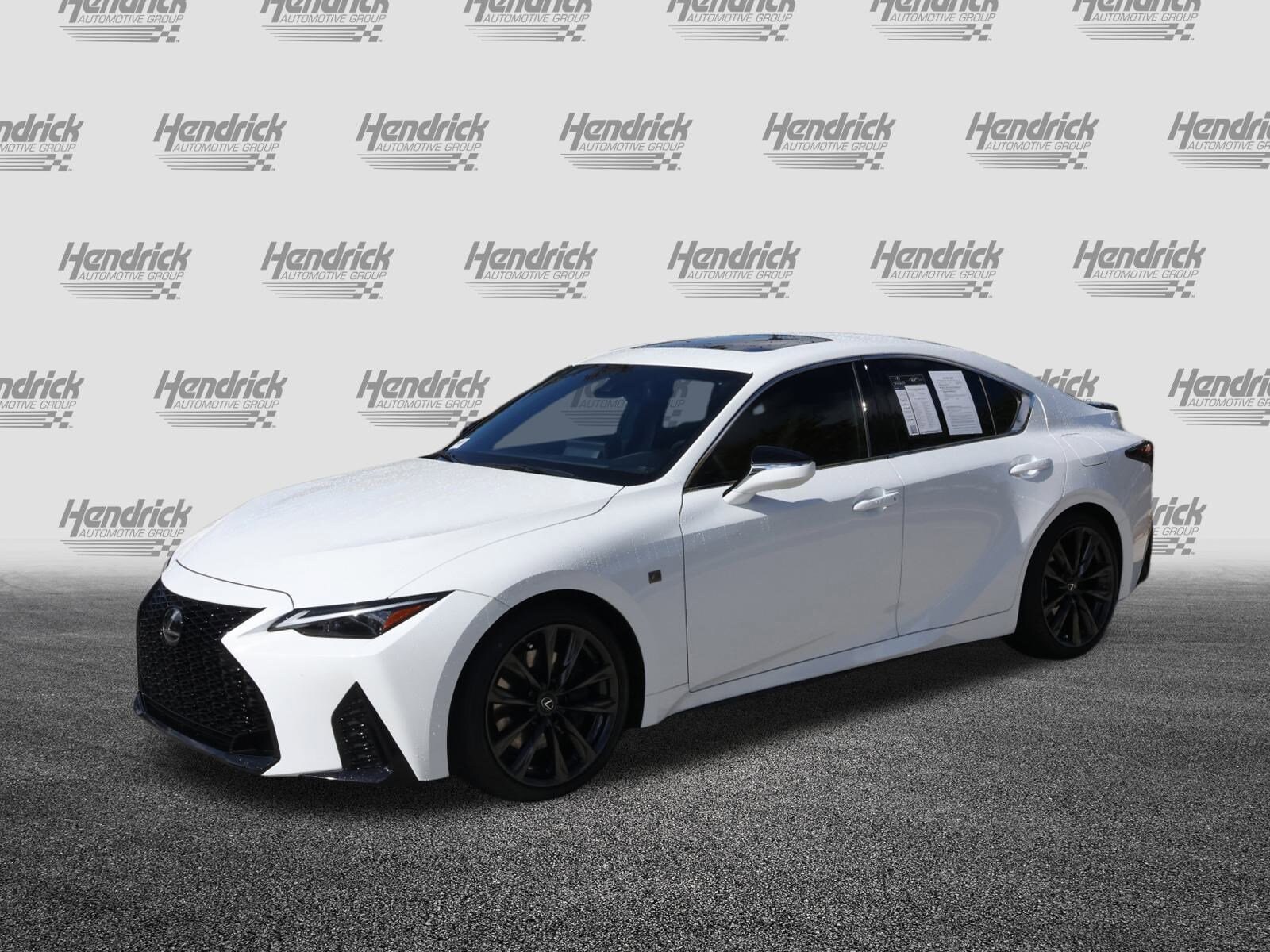 2025 Lexus IS 350 F SPORT photo 4