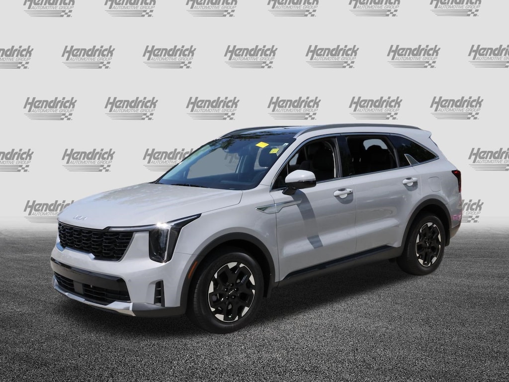Used 2025 Kia Sorento S SUV