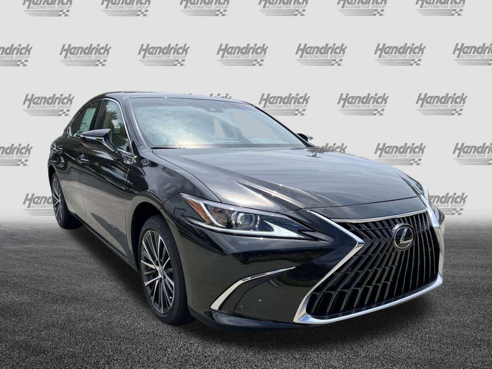 2025 Lexus ES 350 photo 2