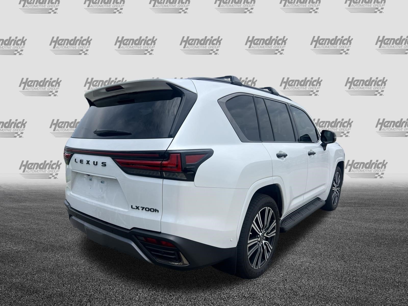 2025 LEXUS LX 700h 700h Luxury