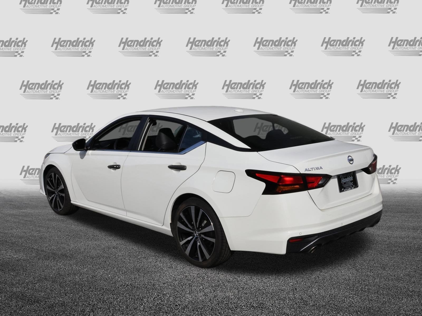 2020 Nissan Altima 2.5 SR photo 5