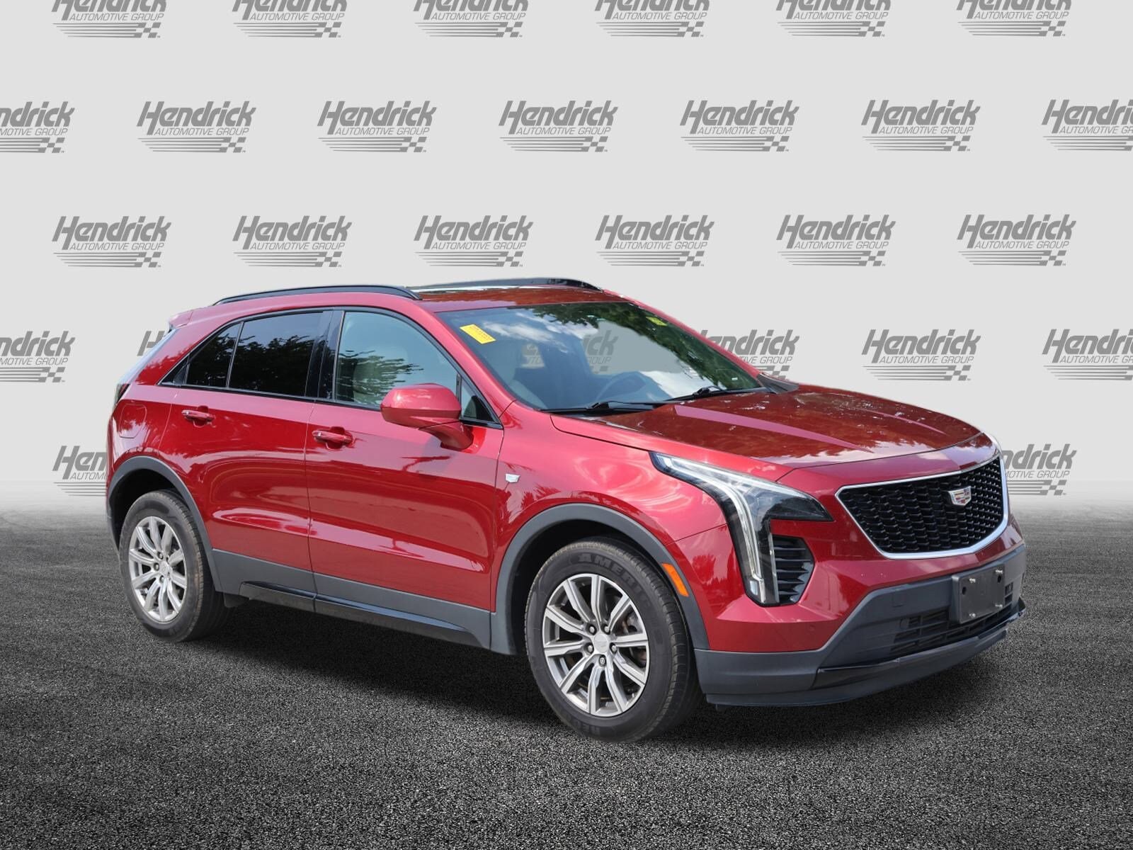 2019 Cadillac XT4 Sport photo 2