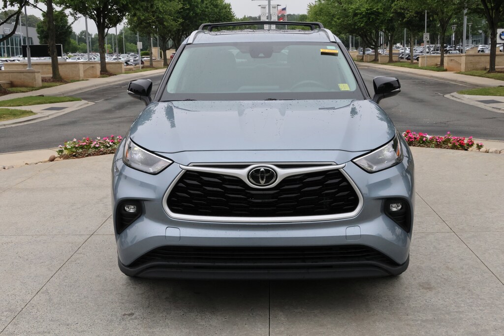Used 2022 Toyota Highlander XLE SUV