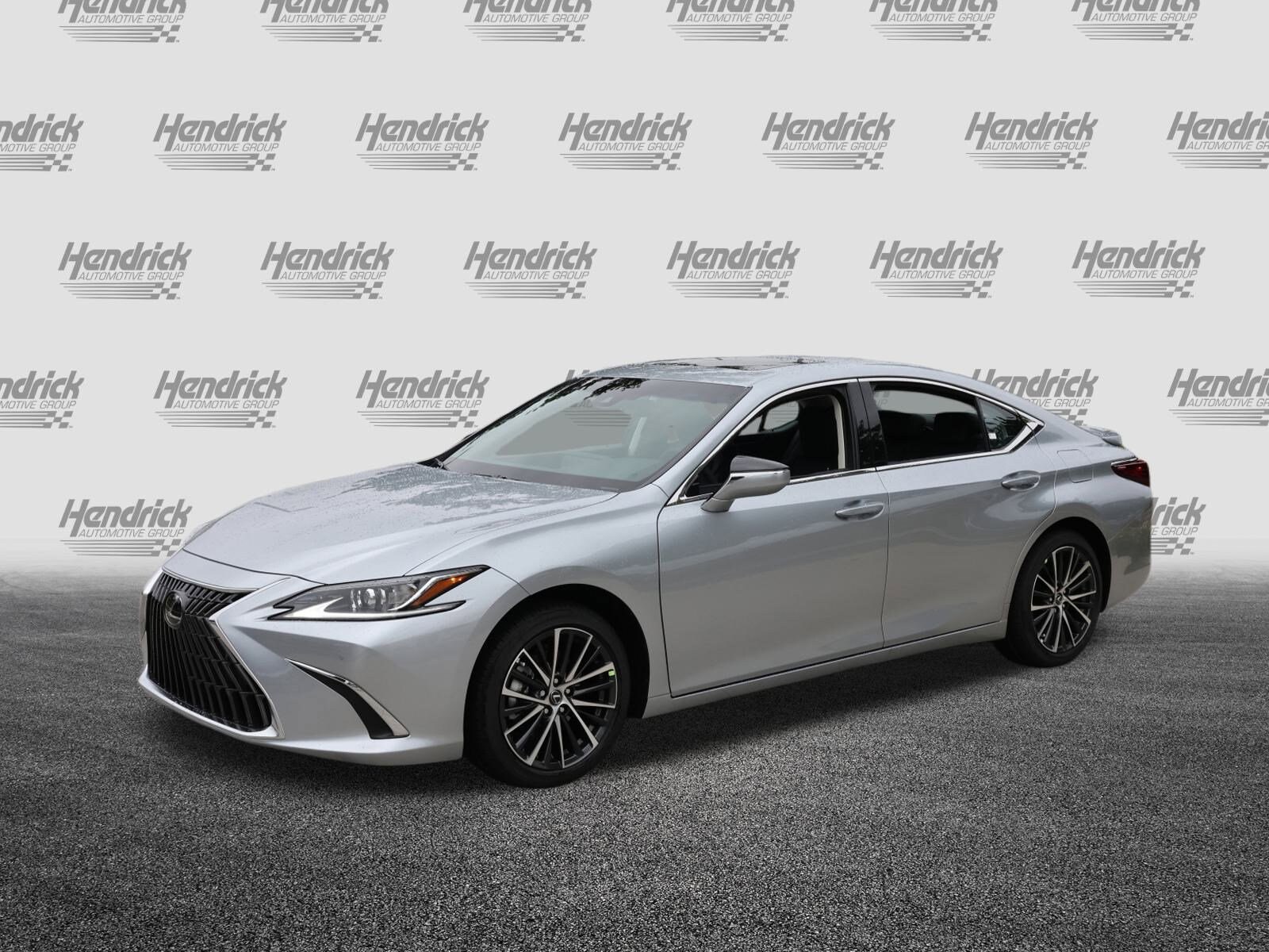 2025 Lexus ES 300h photo 3