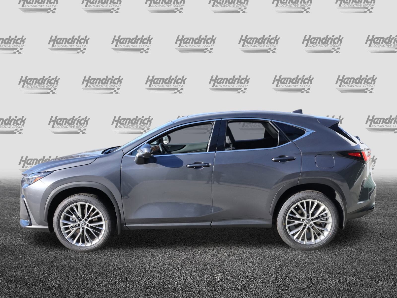 2026 Lexus NX 350 Luxury AWD photo 4
