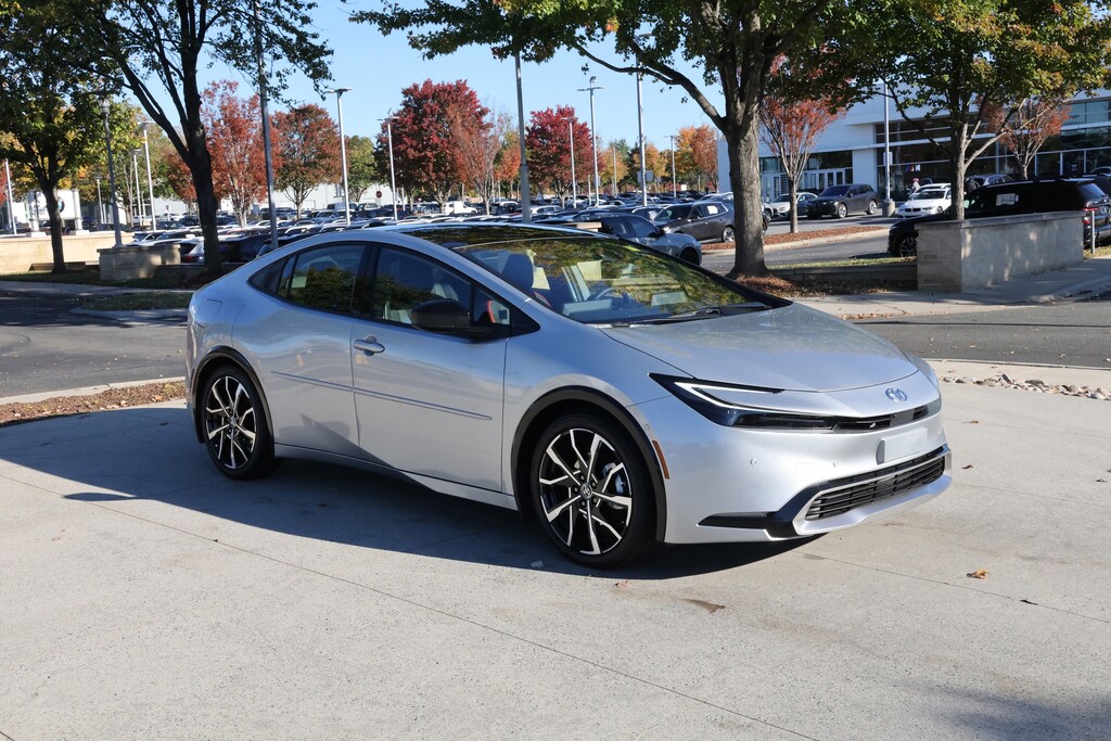 Used 2024 Toyota Prius Prime XSE Premium Hatchback