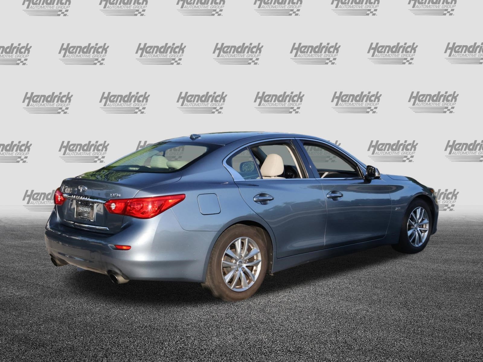 2016 INFINITI Q50 3.0t Premium photo 6