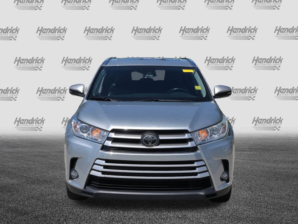 Used 2019 Toyota Highlander XLE SUV