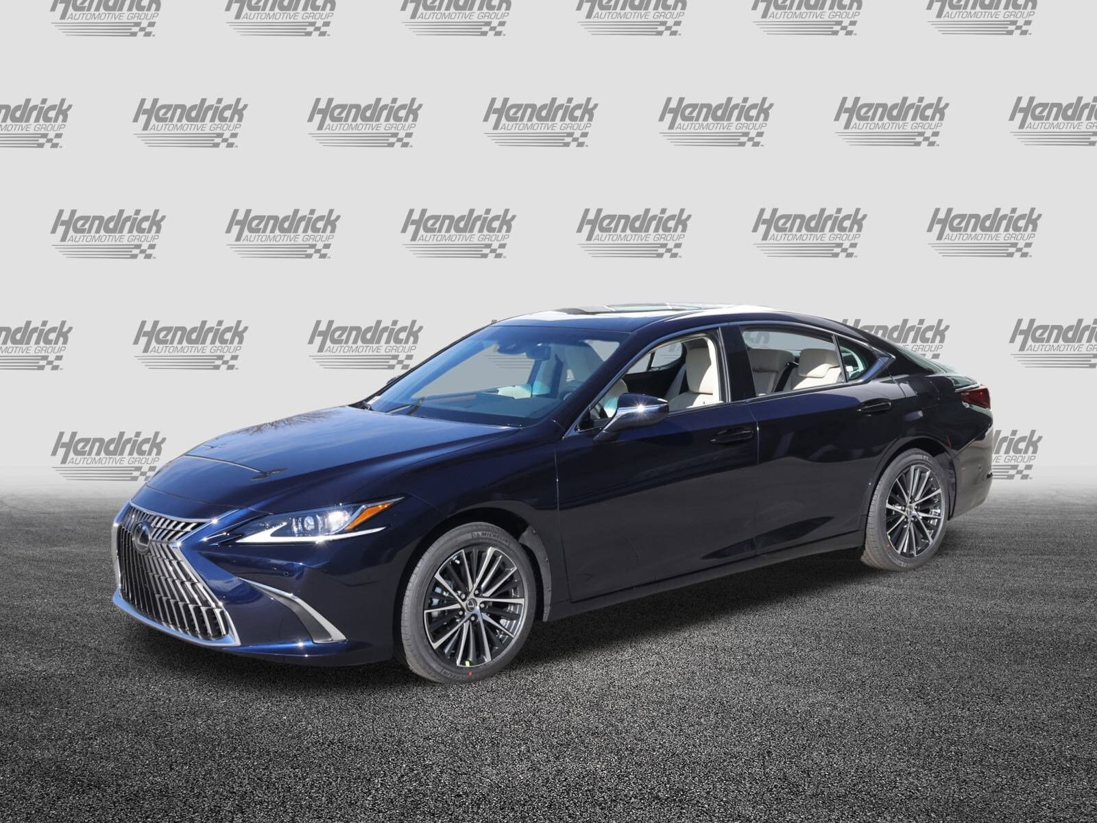 2025 Lexus ES 350 photo 4