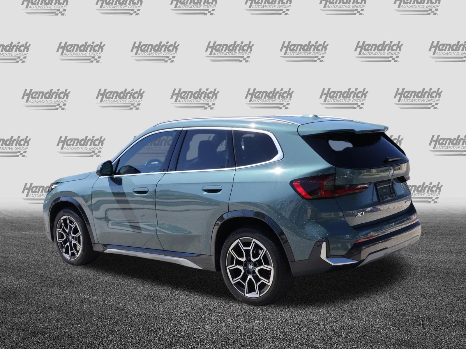 2025 BMW X1 xDrive28i photo 4