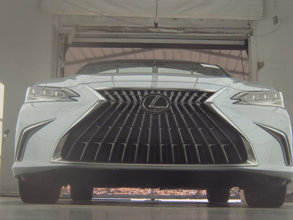 Used 2022 Lexus ES 350 Ultra Luxury Sedan