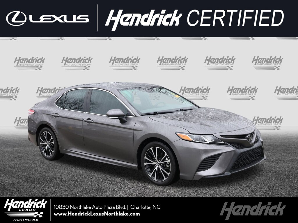 Used 2020 Toyota Camry SE Sedan
