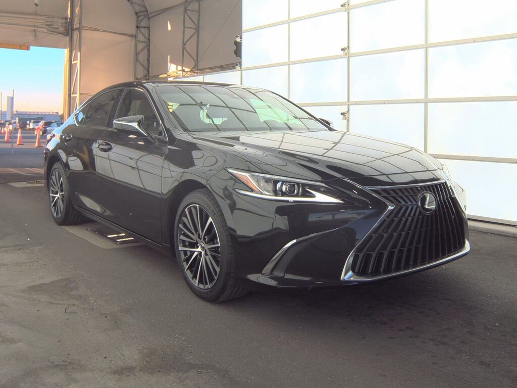 Used 2024 Lexus ES 350 Sedan