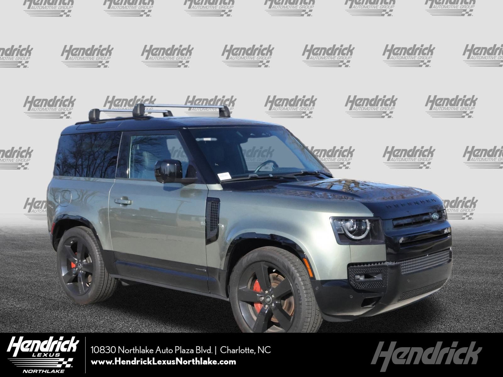 2023 Land Rover Defender X's photo