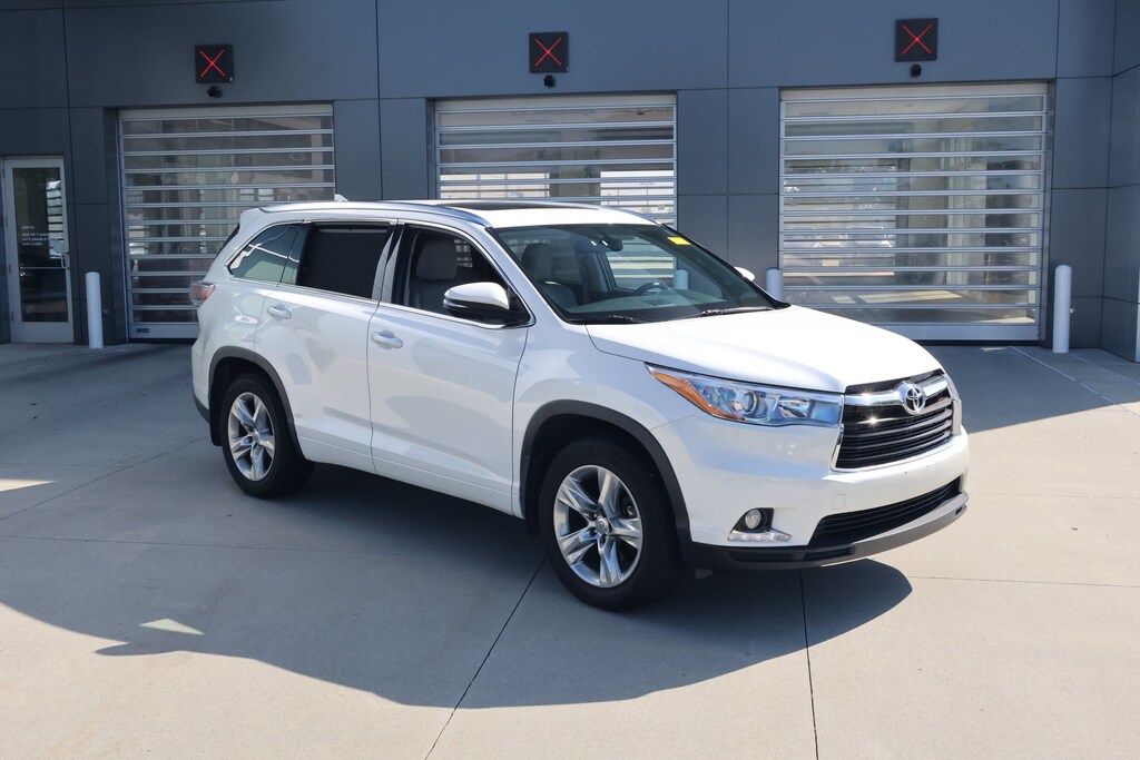 Used 2015 Toyota Highlander Limited SUV
