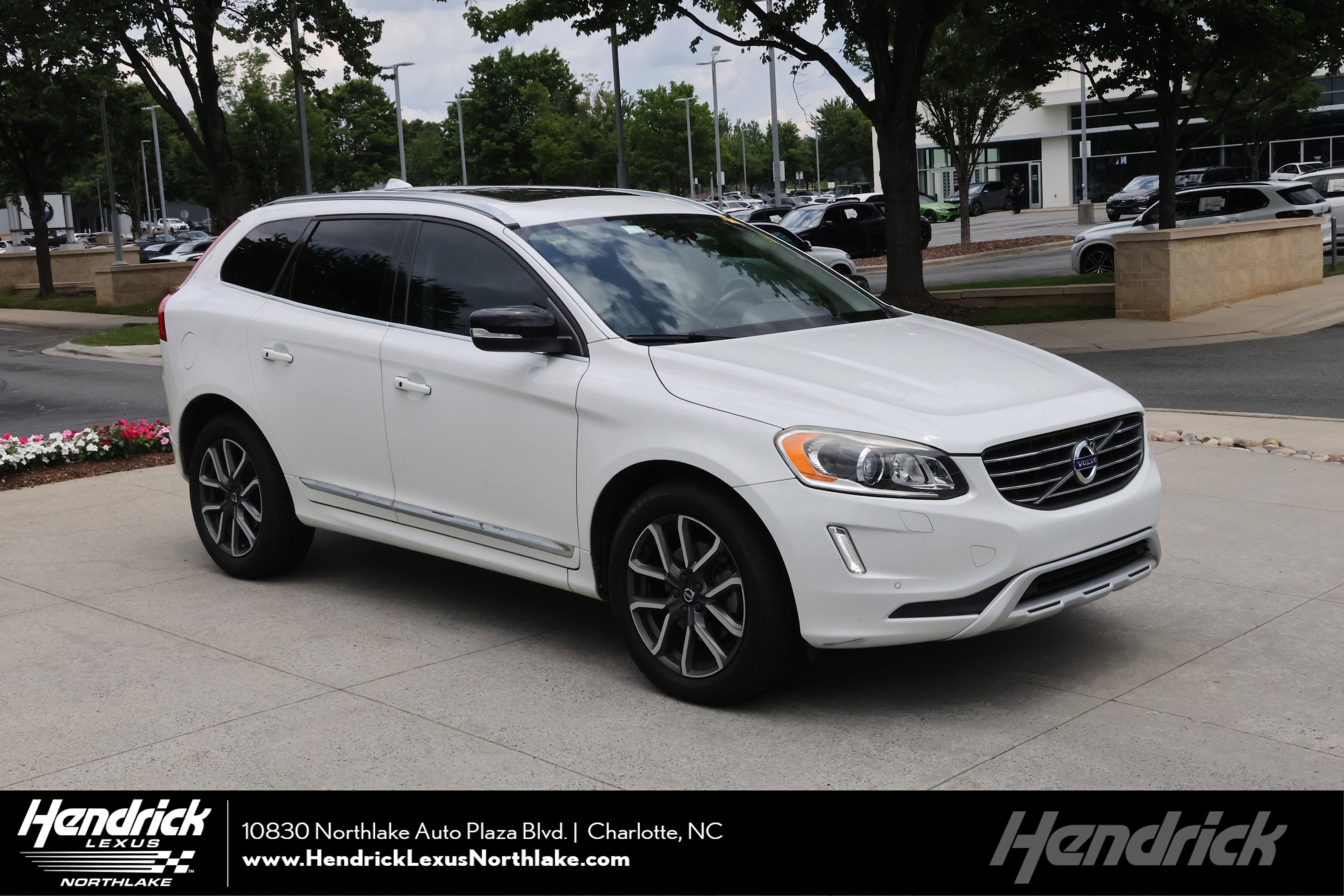 2017 Volvo XC60's photo