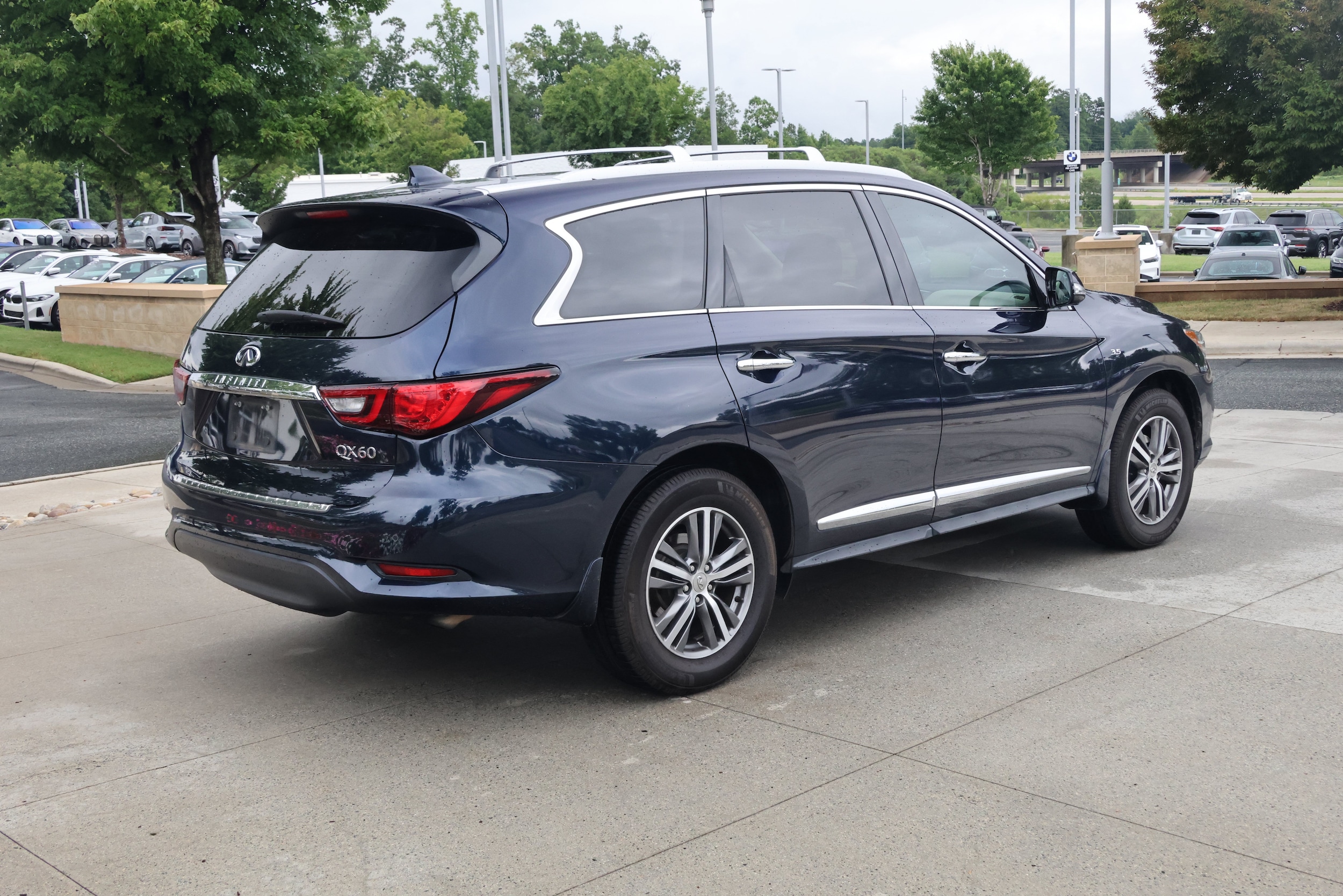 INFINITI QX60 LUXE