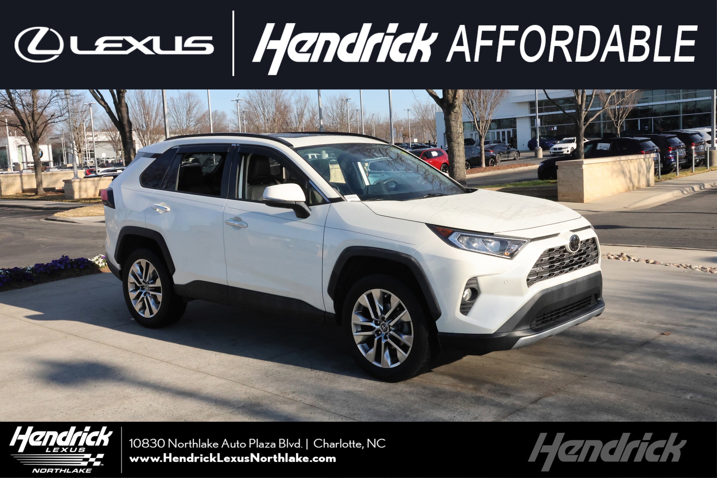 2019 Toyota RAV4 Limited's photo