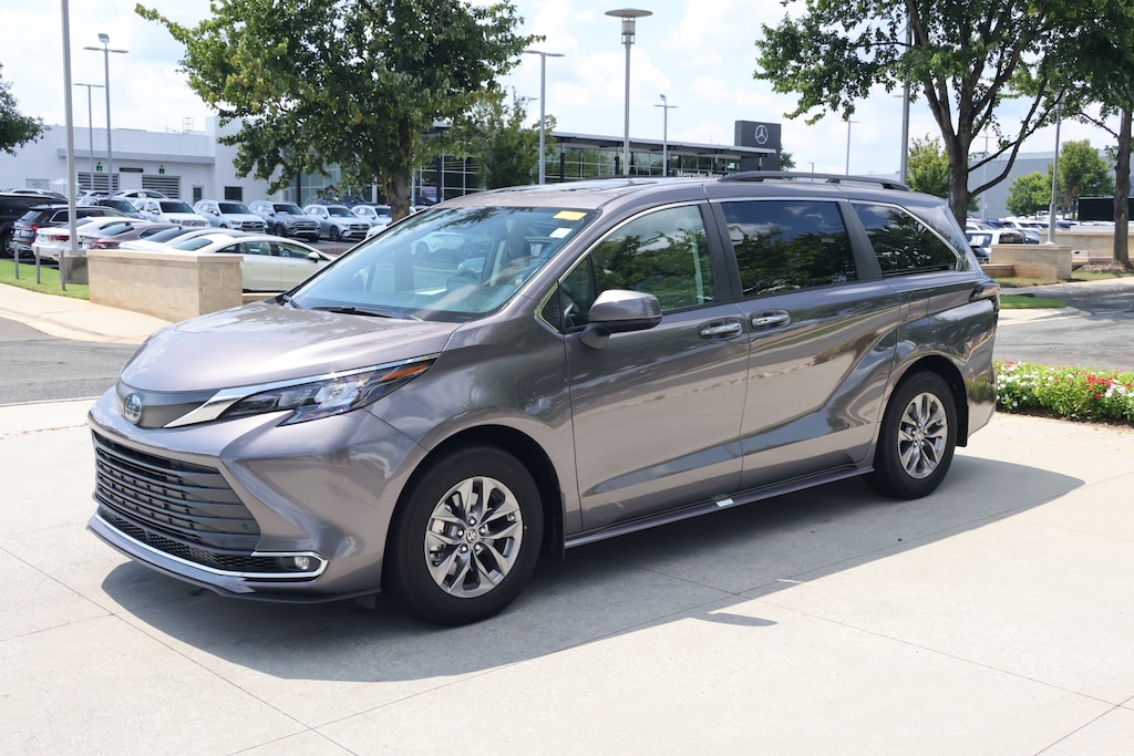 Used 2024 Toyota Sienna XLE Van Passenger Van