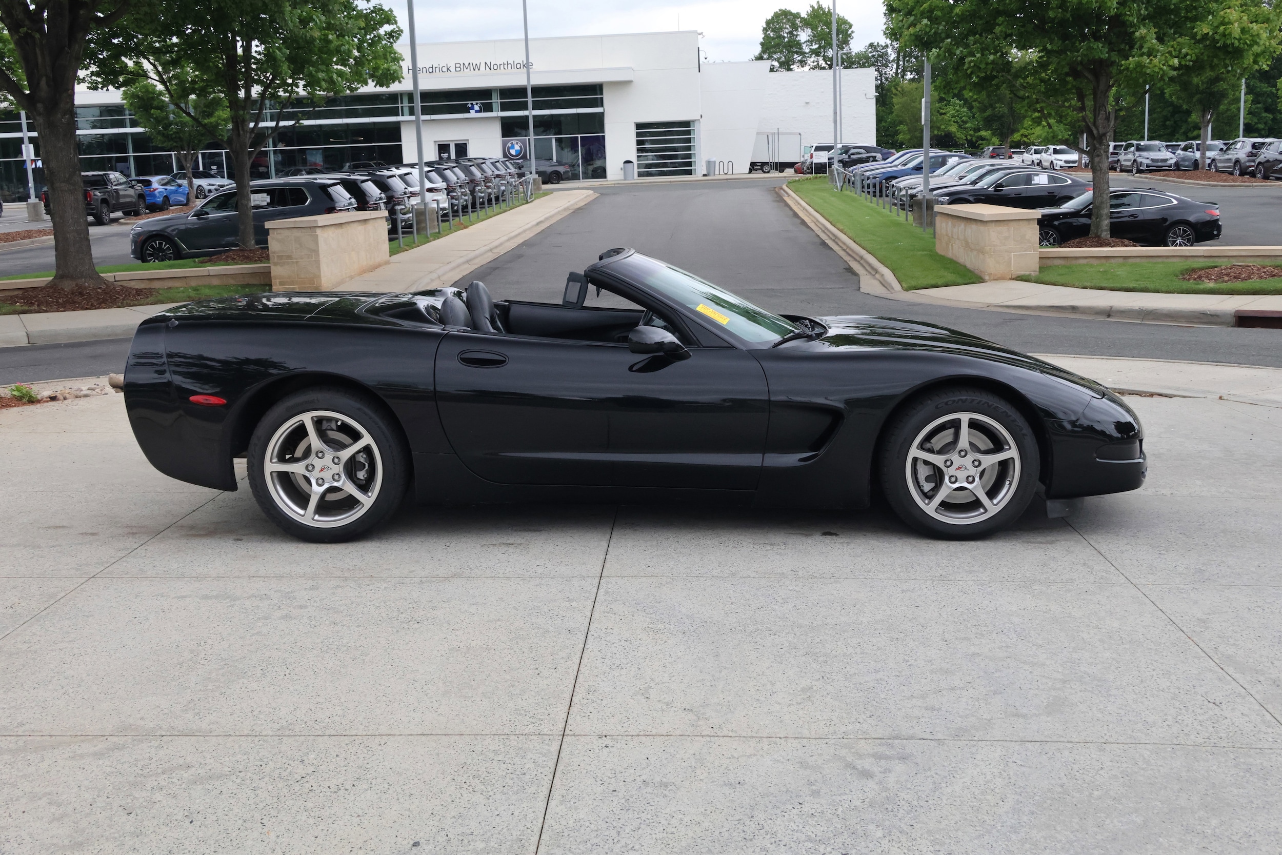 2000 Chevrolet Corvette photo 3