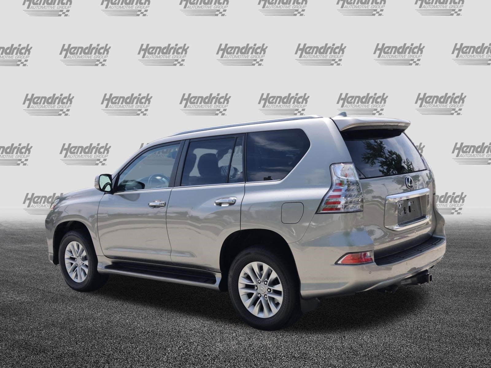2023 LEXUS GX 460 Premium photo 4
