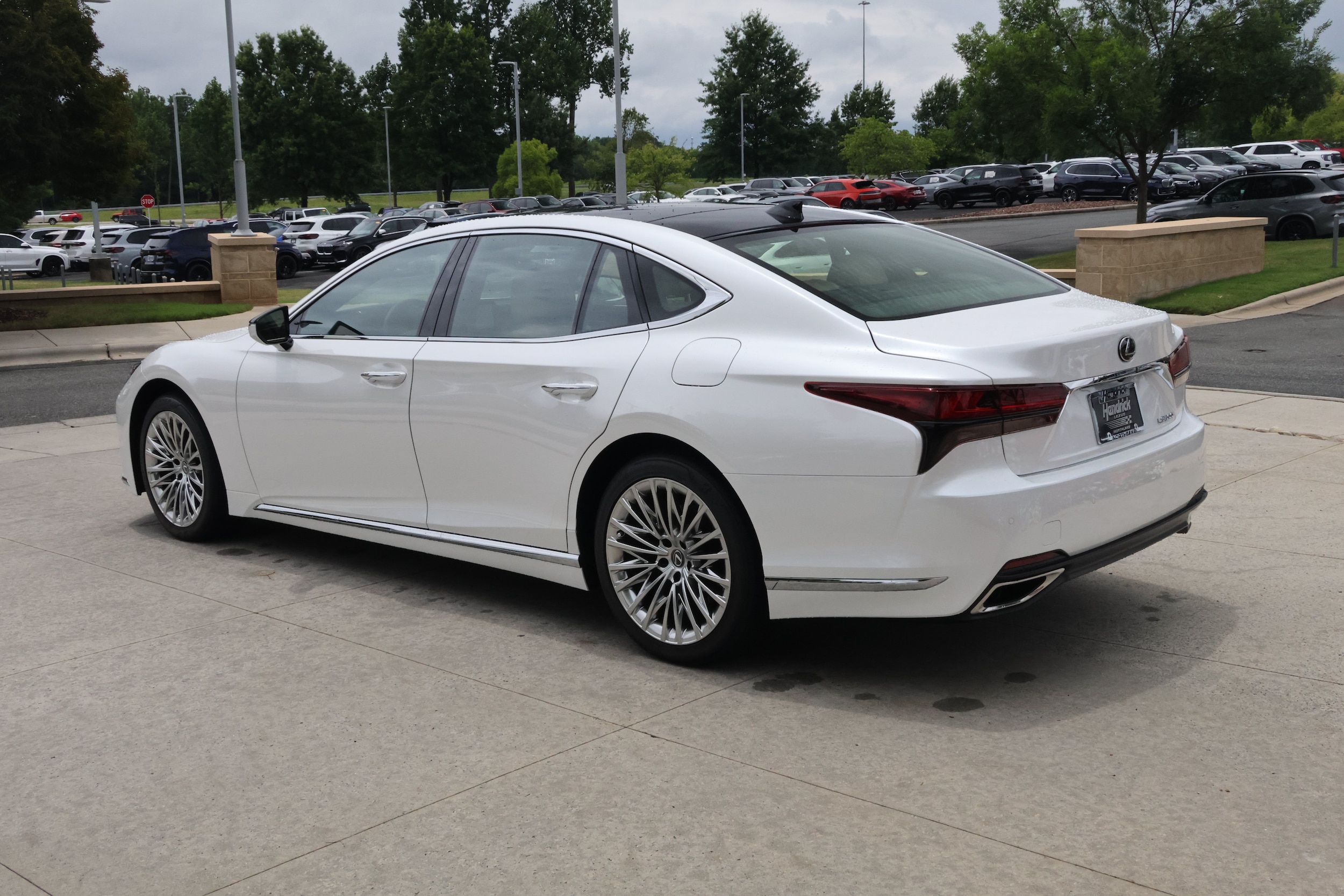 LEXUS LS 500