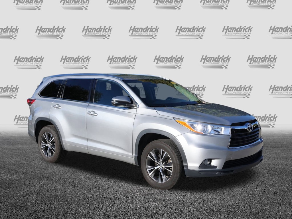 Used 2016 Toyota Highlander XLE SUV
