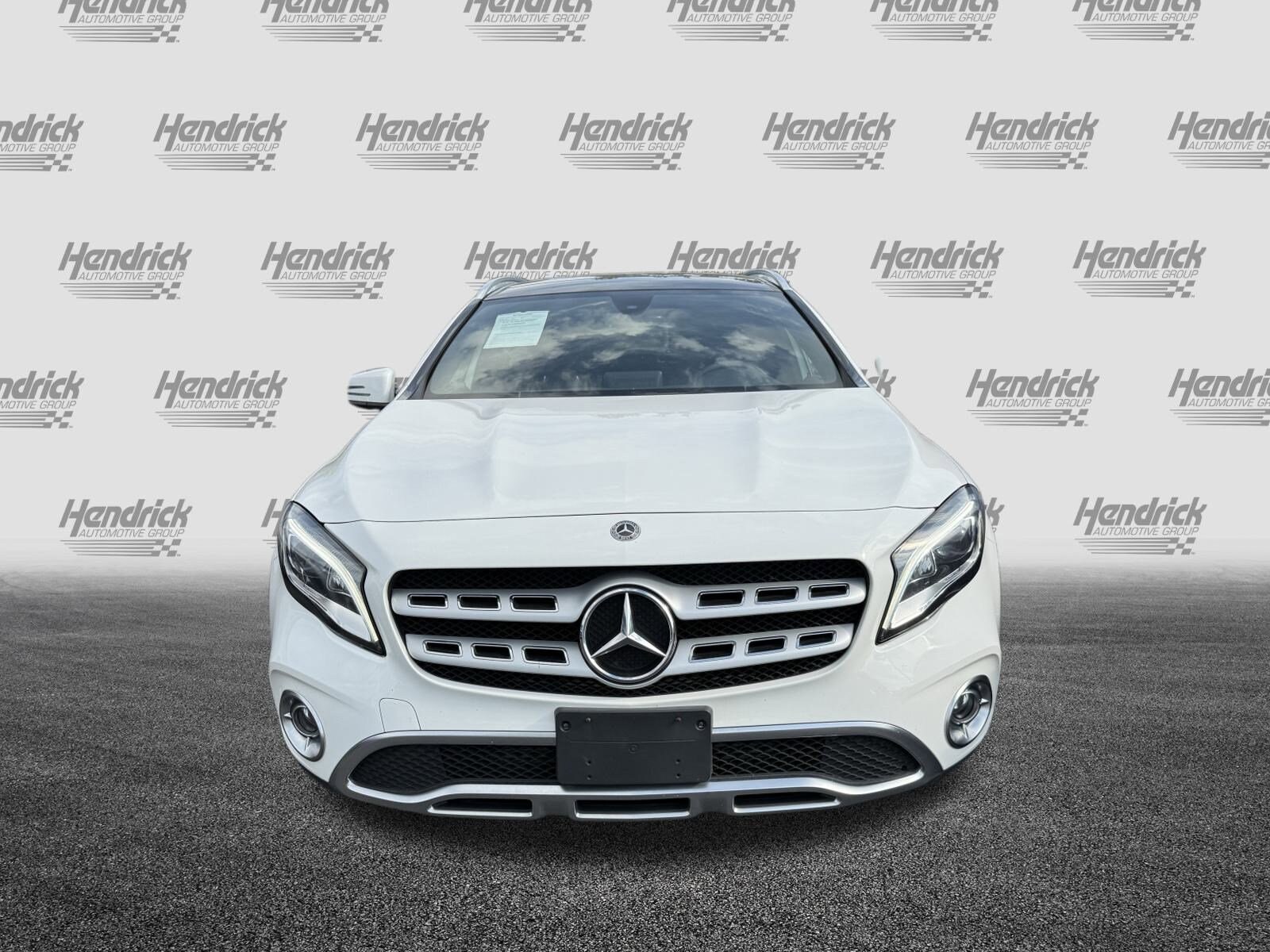 2020 Mercedes Benz GLA 250 photo 2