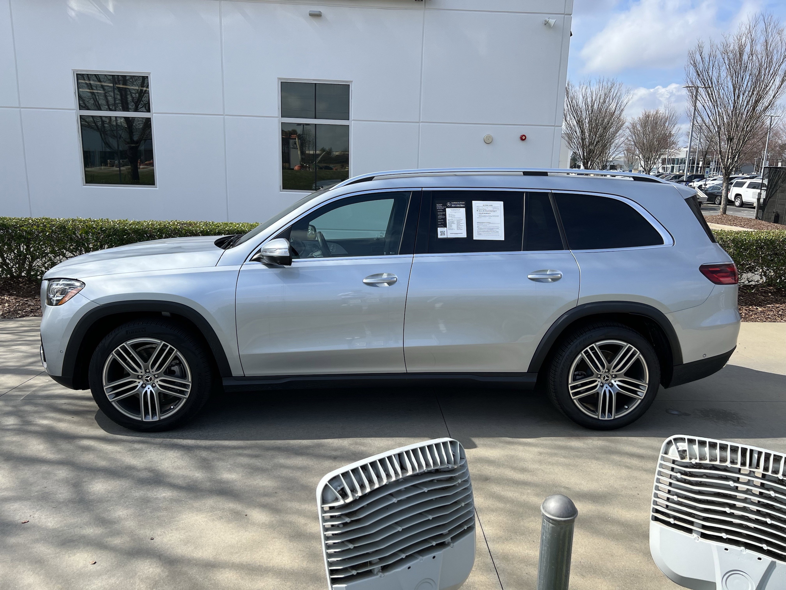 2024 Mercedes-Benz GLS 450 photo 5