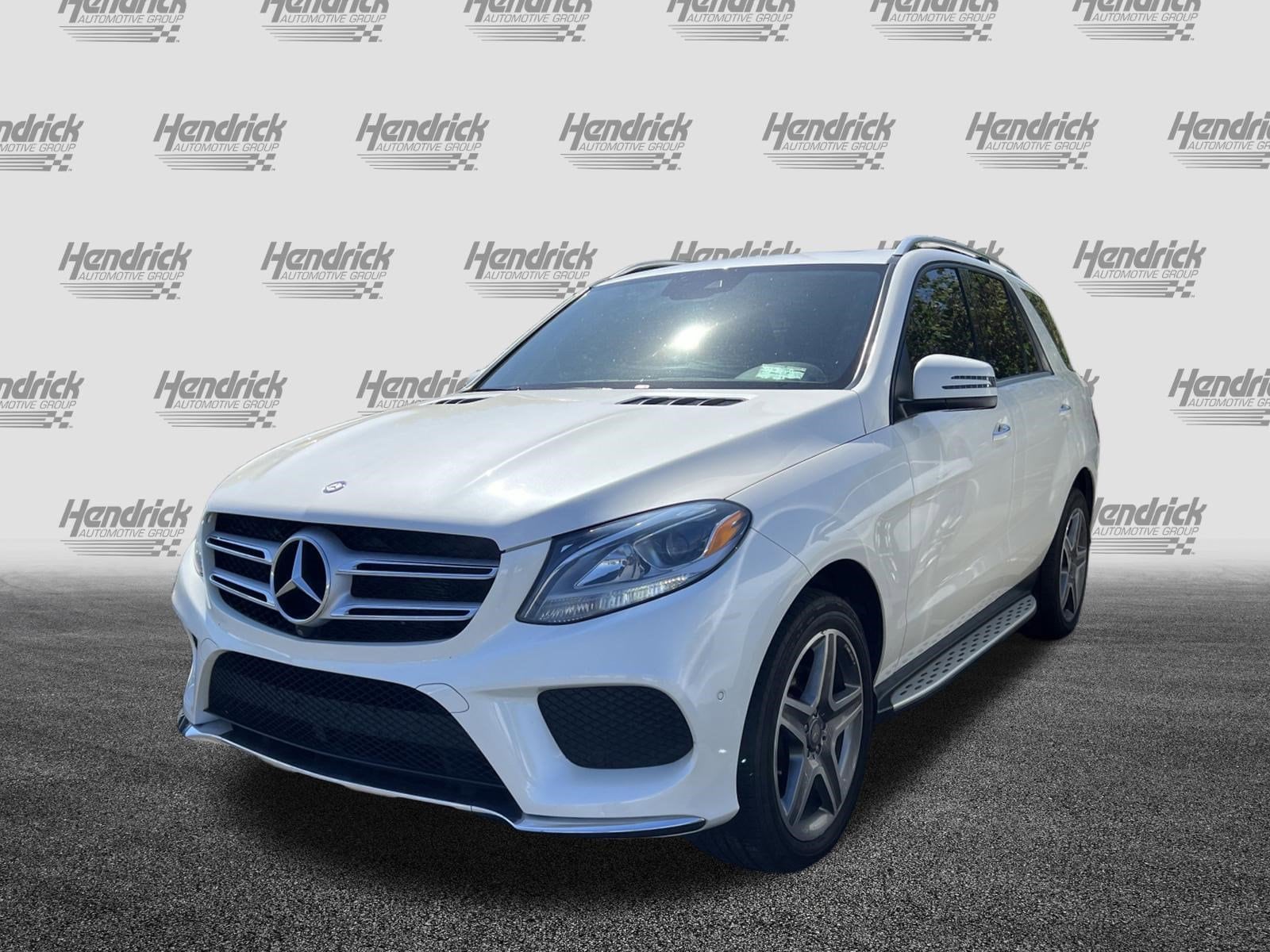 2016 Mercedes-Benz GLE 400 4MATIC photo 4